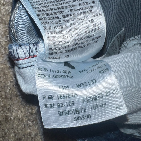 Levi's 524 Skinny Jeans - Picture 2 of 5